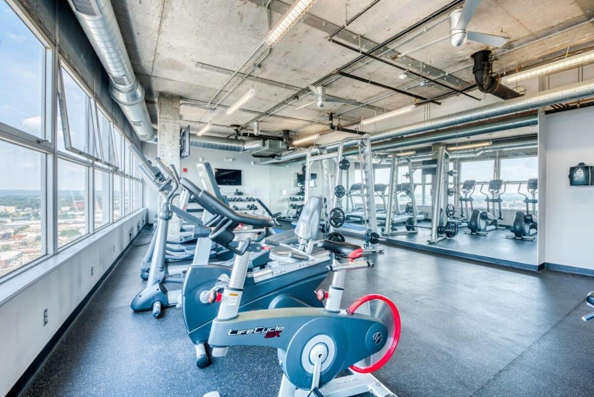 Cozysuites 800 Tower 2Br With Gym! 26 Louisville Eksteriør bilde